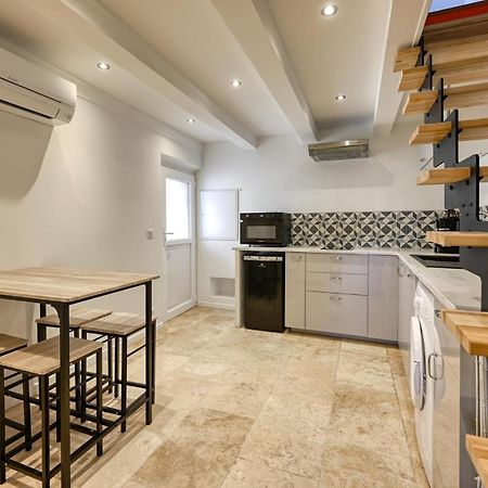Maison De Village Au Coeur De Лурмарин Экстерьер фото