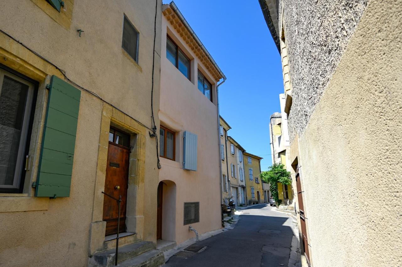 Maison De Village Au Coeur De Лурмарин Экстерьер фото